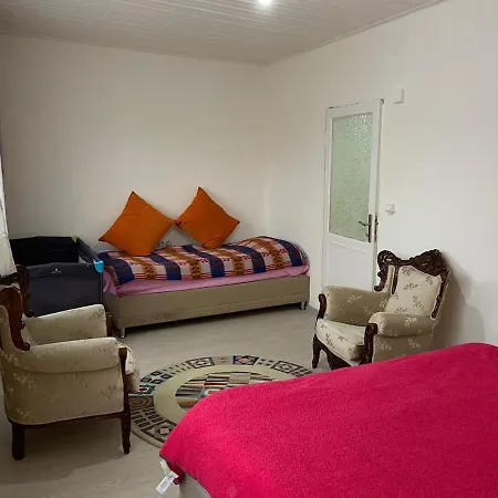 Annemotia - 2 Storey House With Garden In Greek Neighborhood