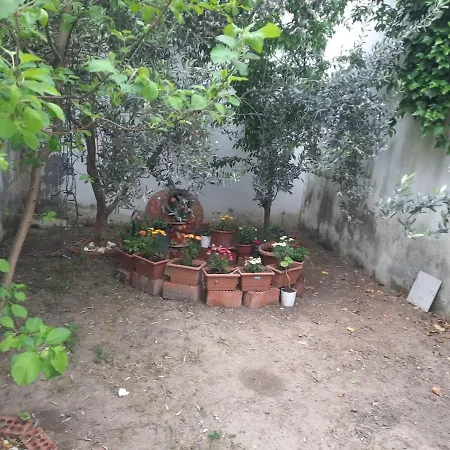 Annemotia - 2 Storey House With Garden In Greek Neighborhood 別荘