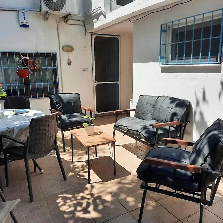 Annemotia - 2 Storey House With Garden In Greek Neighborhood 度假居 *